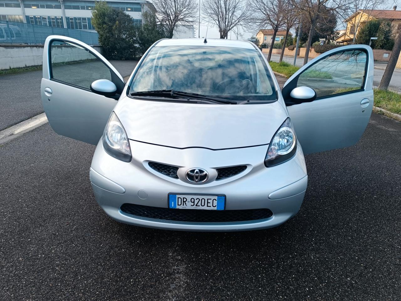 Toyota Aygo 1.0 AUTOMATICA SOLO 68.000 KM