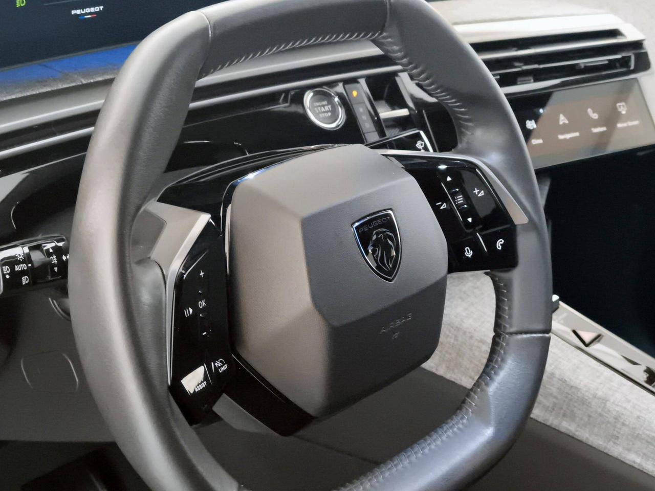 Peugeot 3008 1.2 hybrid Allure 145cv