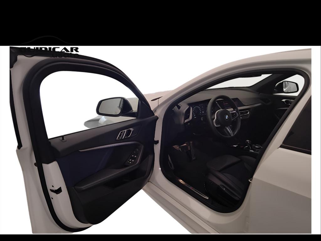 BMW Serie 1 F40 - 116d Msport auto