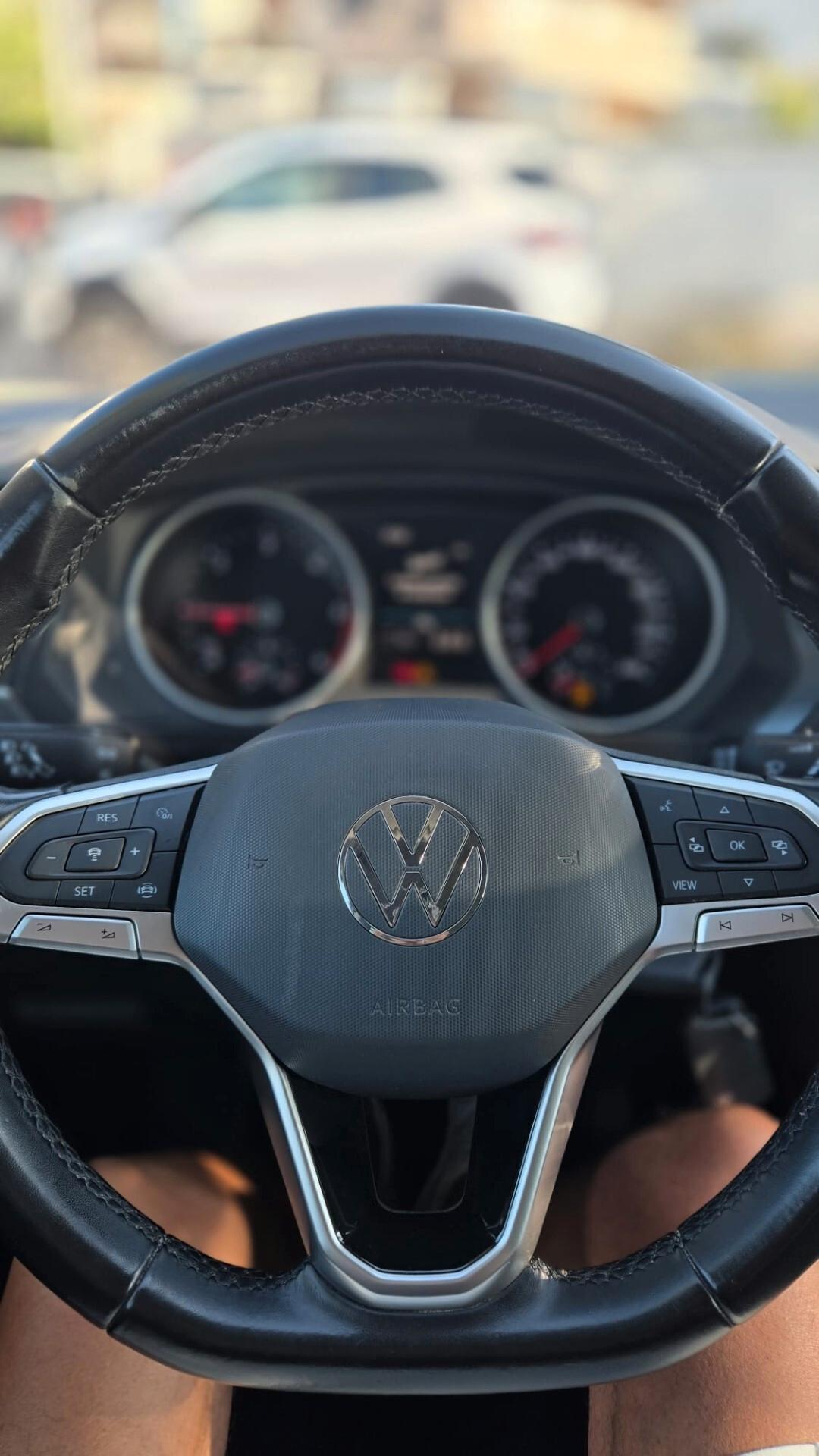 Volkswagen Tiguan 2.0 tdi Life 122CV Uff Italy Led Clima Lega USB
