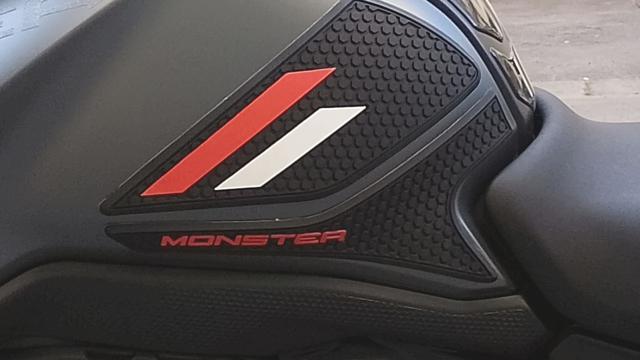 DUCATI Monster 937 Plus