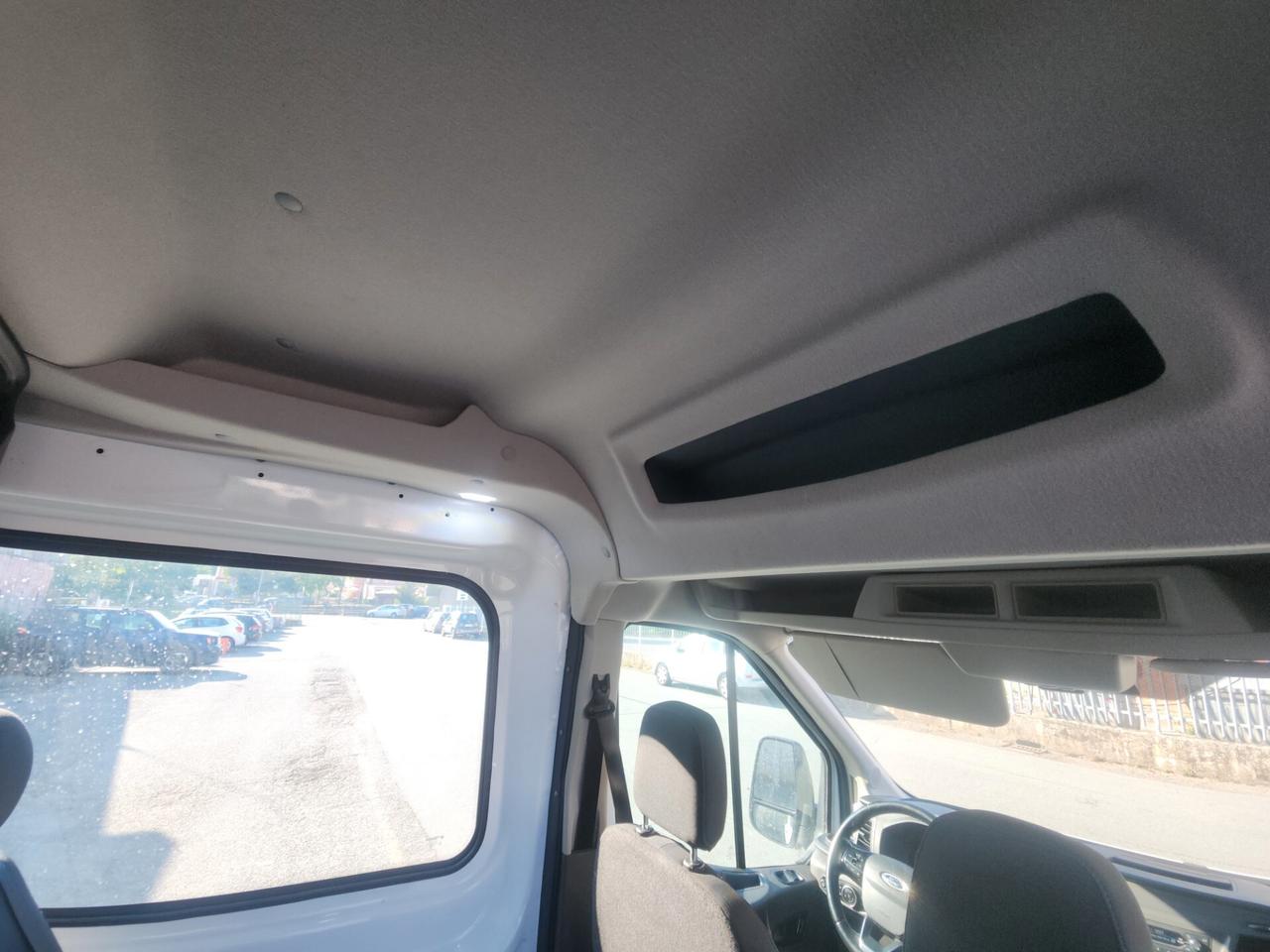 Ford Transit Doppia Cabina 7 posti