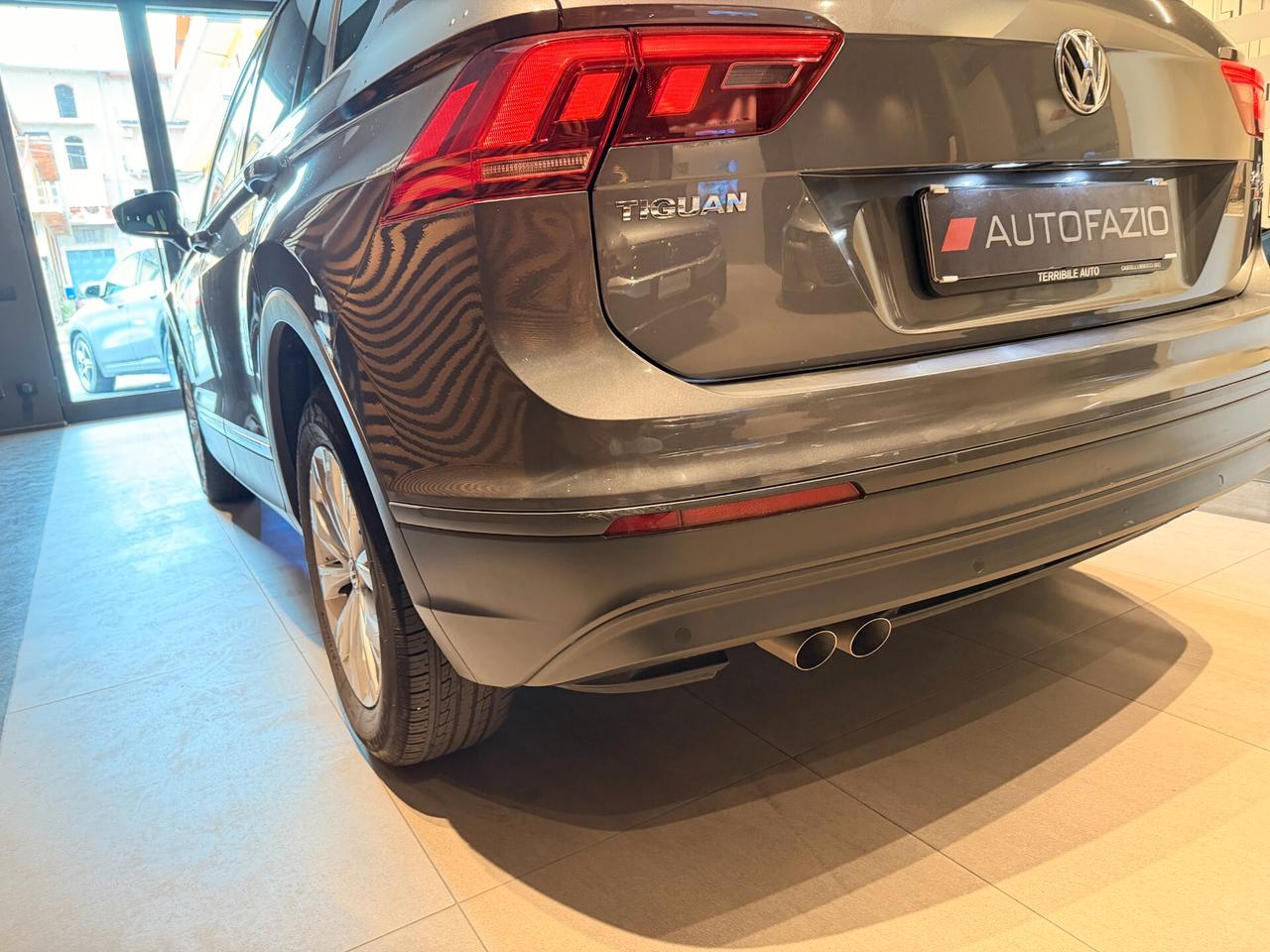 Volkswagen Tiguan 2.0 TDI SCR DSG Business BlueMotion Technology