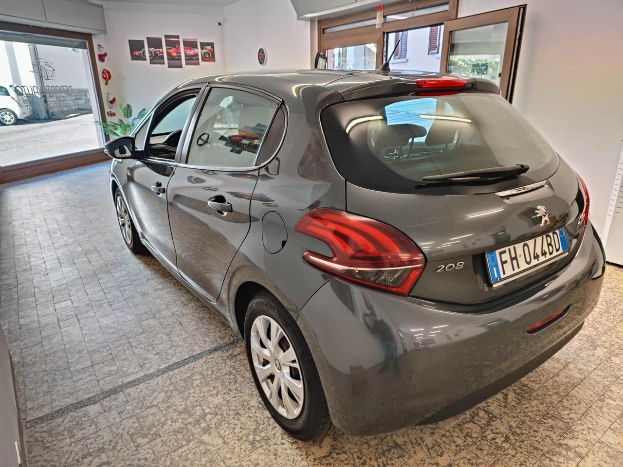 Peugeot 208 PureTech Active