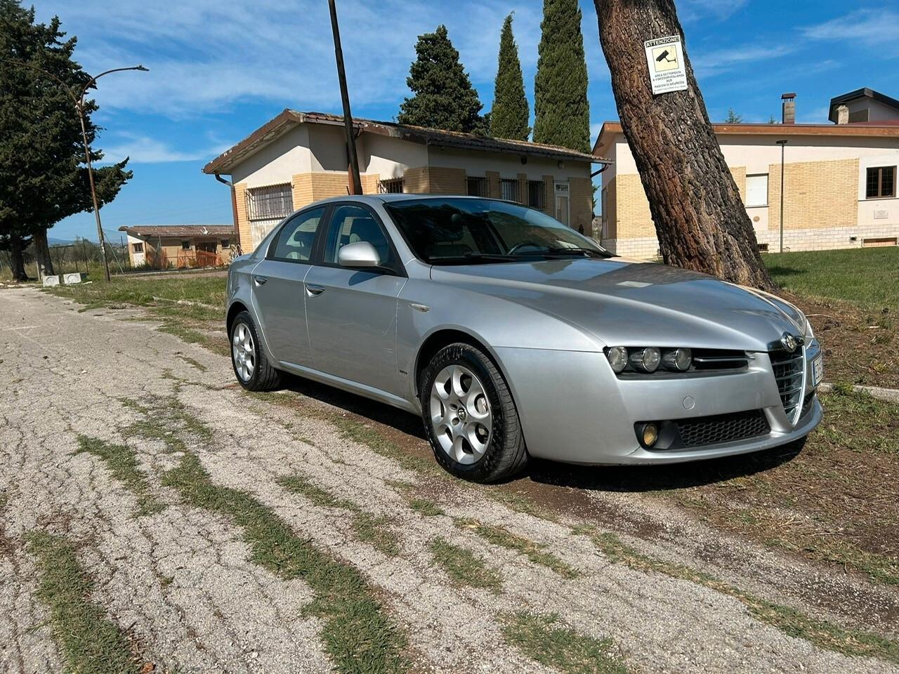 Alfa Romeo 159 1.9 JTDm Distinctive