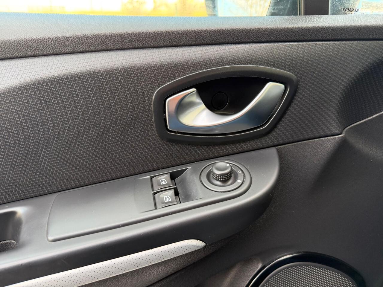 Renault Clio 1.5 DCI Diesel Euro 6B Neopatentati