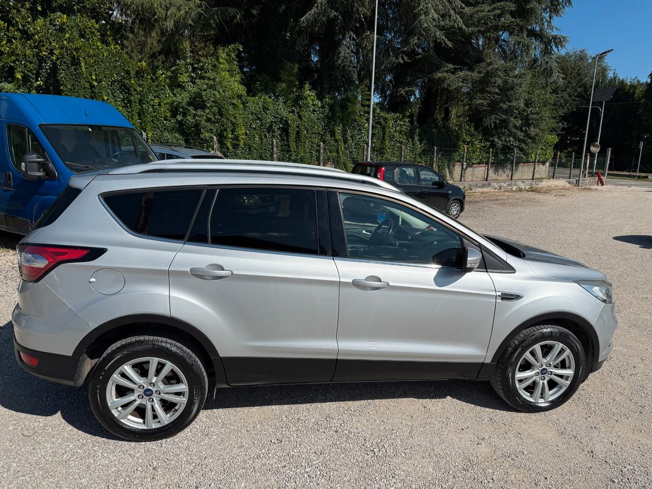 Ford Kuga 1.5 TDCI 120 CV S&S 2WD Business