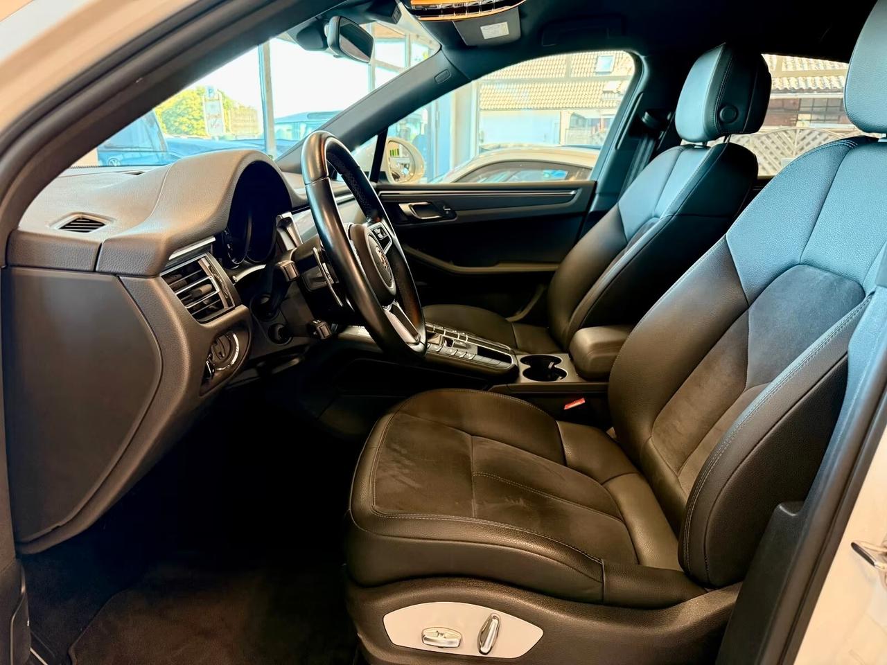 Porsche Macan 2.0 PDK / Telecamera/ Riscaldatore