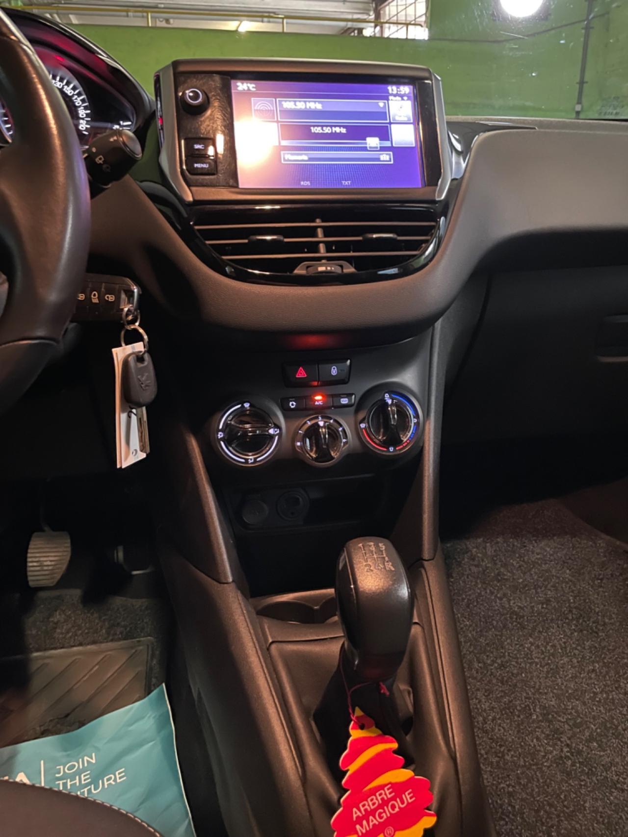 Peugeot 208 1.2 Neopatentati Euro 6 *133.000km*