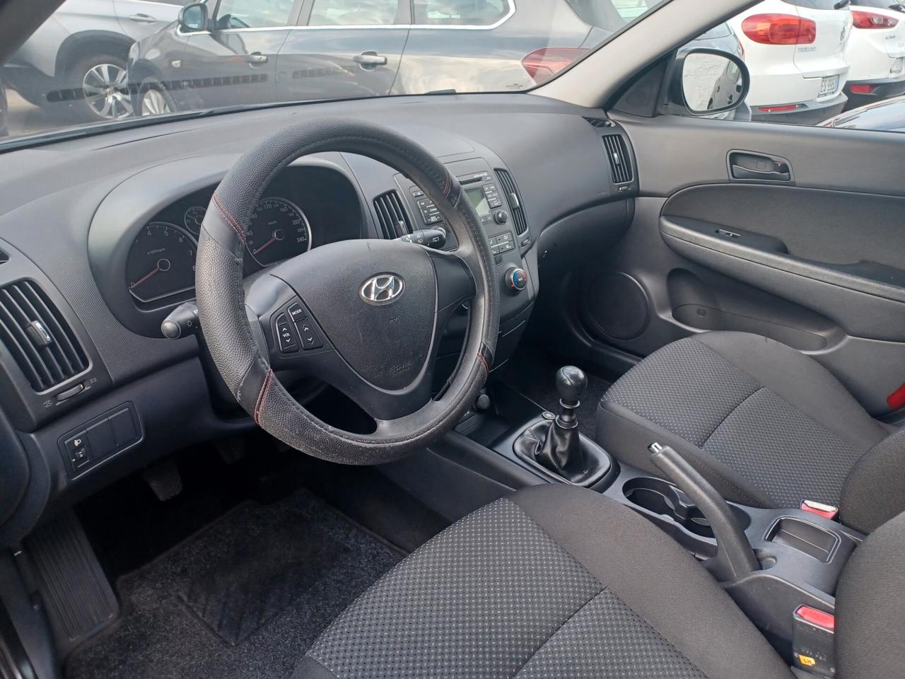 Hyundai i30 1.4 S.W. Blue Drive GPL