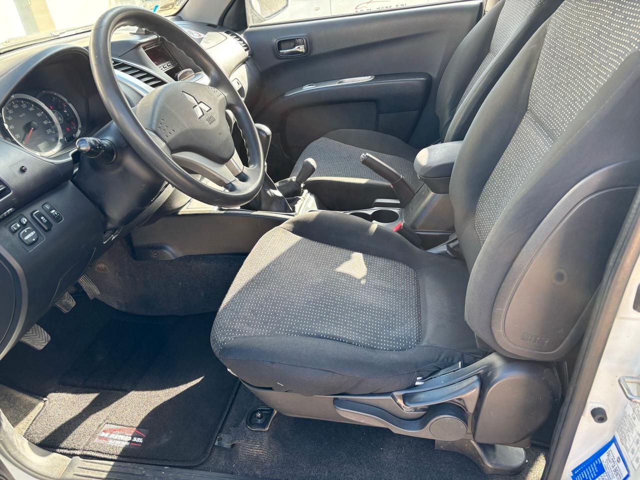 Mitsubishi L200 2.5 DI-D/178CV Club Cab Invite DPF