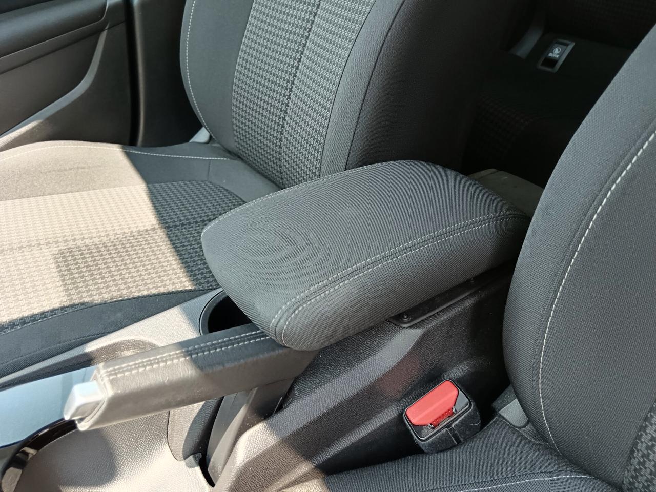 Peugeot 308 1.6 BLUEHDI 120CV NUOVISSIMA