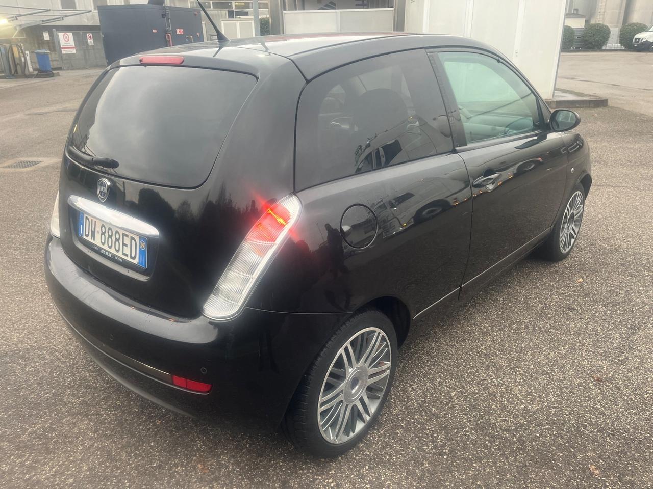 Lancia Ypsilon 1.3 Disel