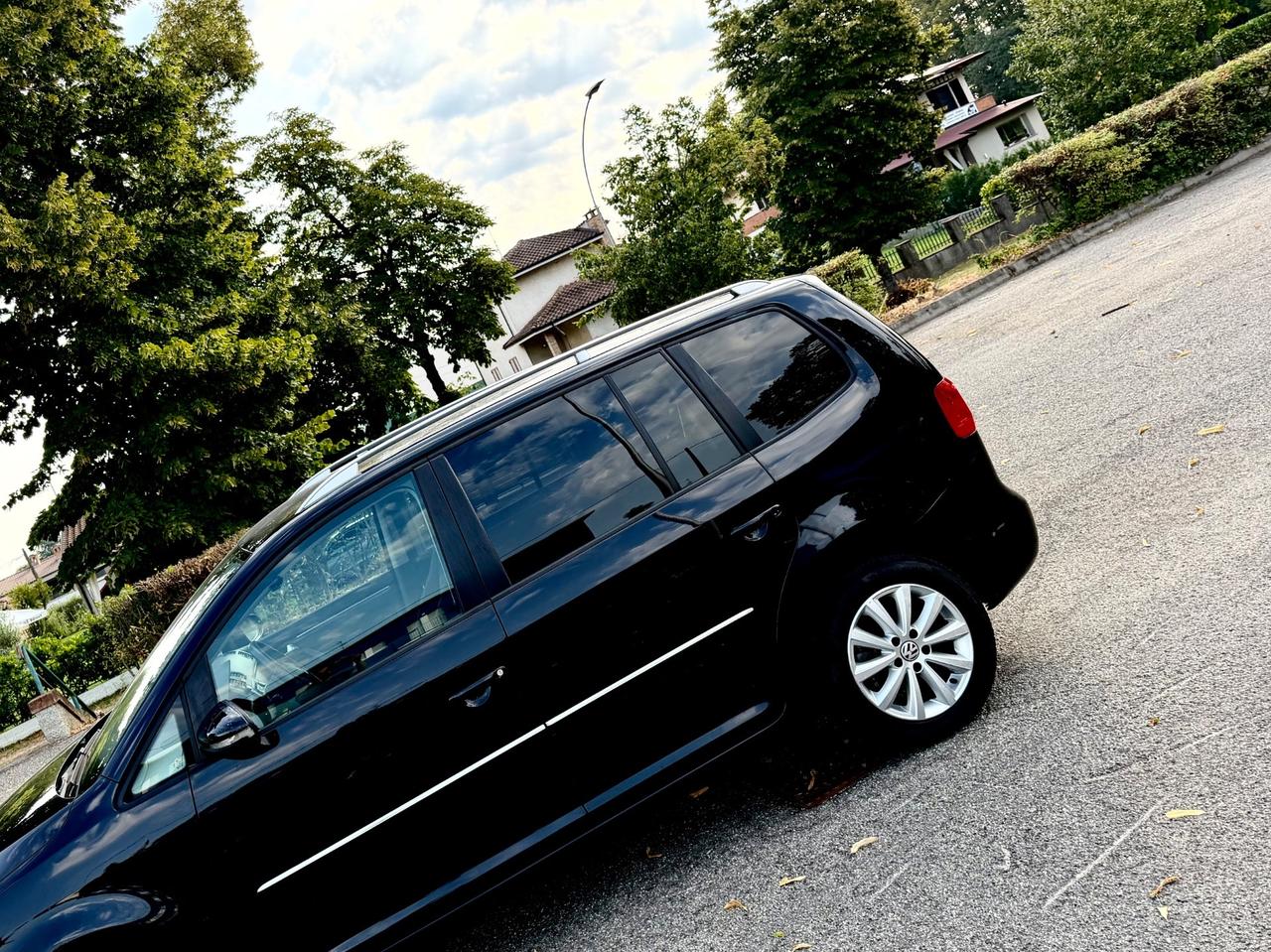 Volkswagen Touran 2.0 TDI 140 CV DSG Highline