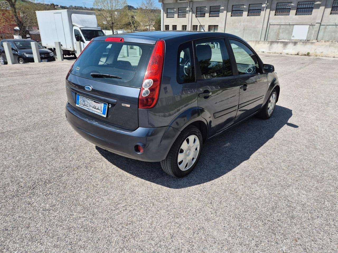 Ford Fiesta 1.6 TDCi 5p. Ghia OK NEOPATENTATI