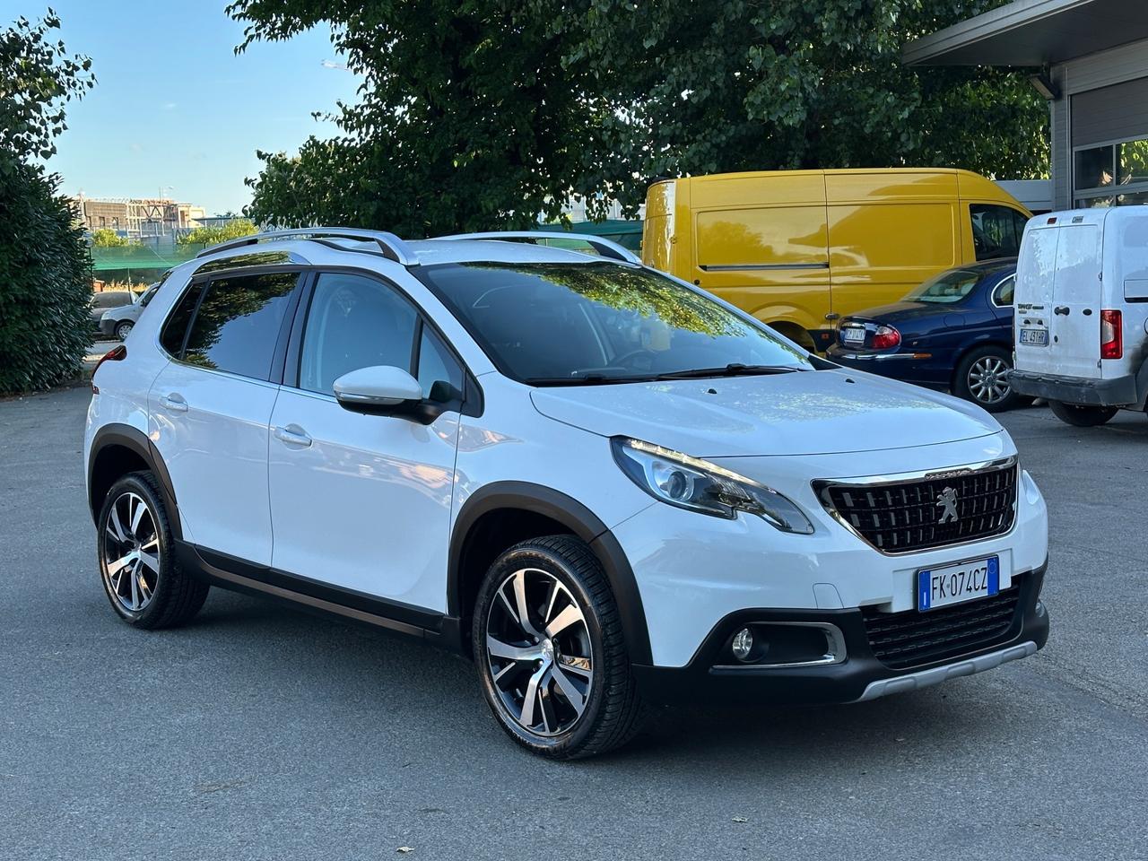 Peugeot 2008 PureTech GT Line solo 105mila km unipro