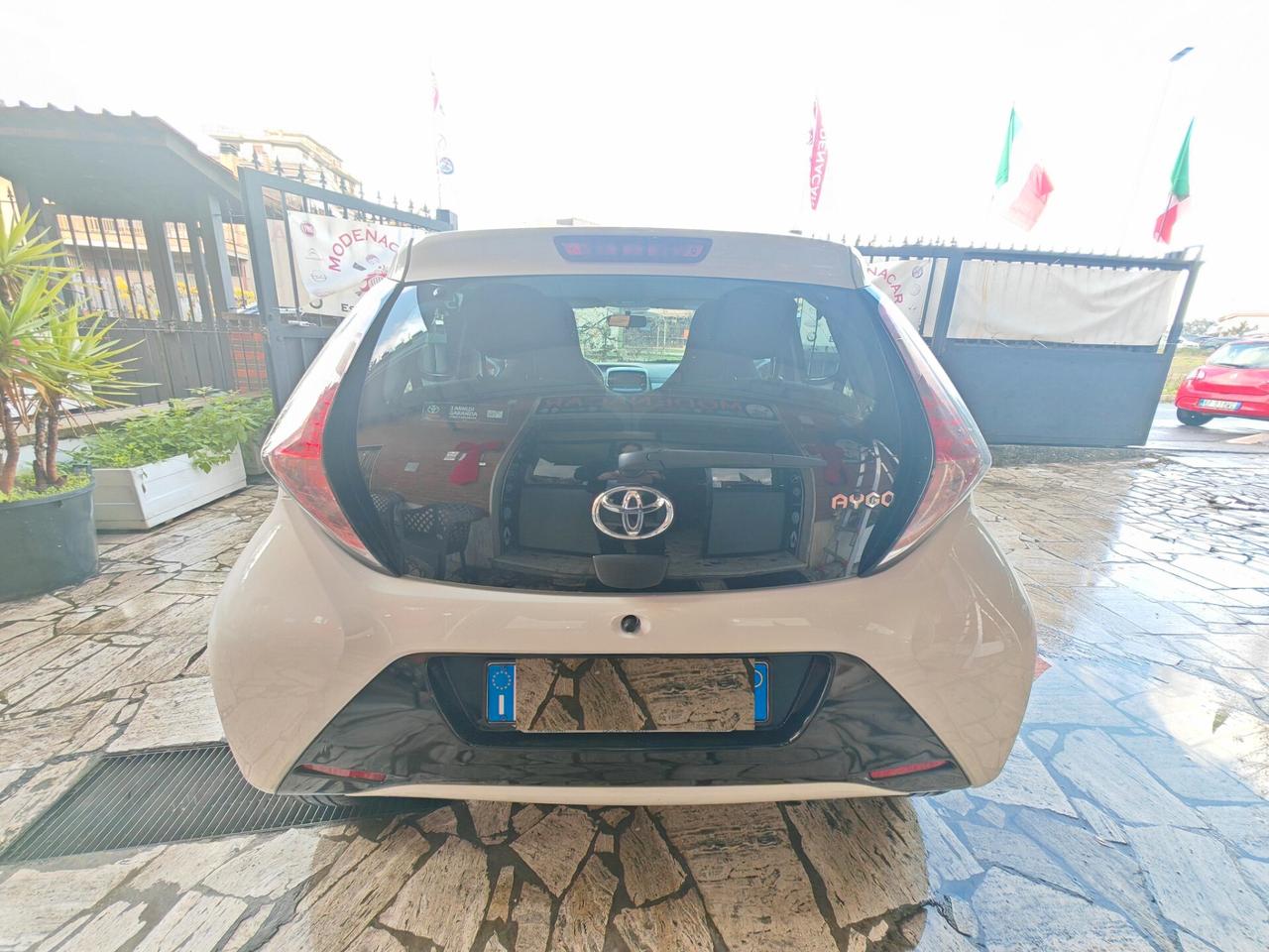 Toyota Aygo 1.0 VVT-i 69 CV 5 PORTE AUTOMATICA