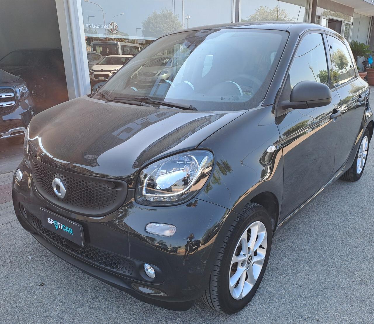 Smart ForFour 70 1.0 Youngster Benzina-GPL