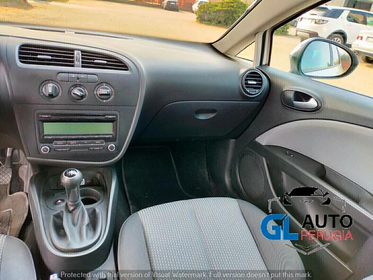Seat Leon 1.6 tdi 90 cv PER NEOPATENTATI full opt