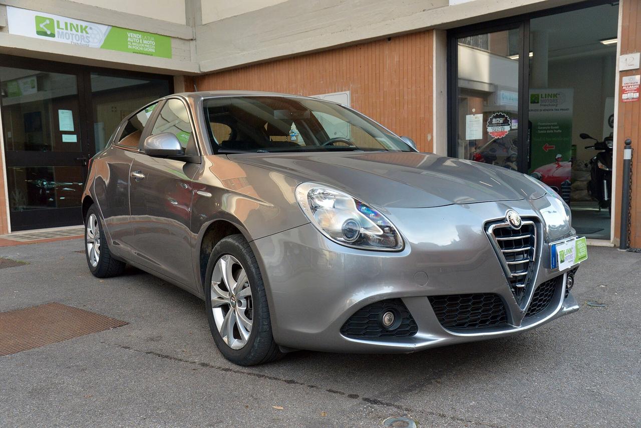 Alfa Romeo Giulietta 1.4 Turbo MultiAir TCT Distinctive