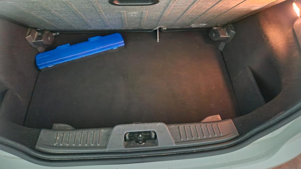 Ford Fiesta 1.5 TDCi 5 porte Titanium neopatentati ok