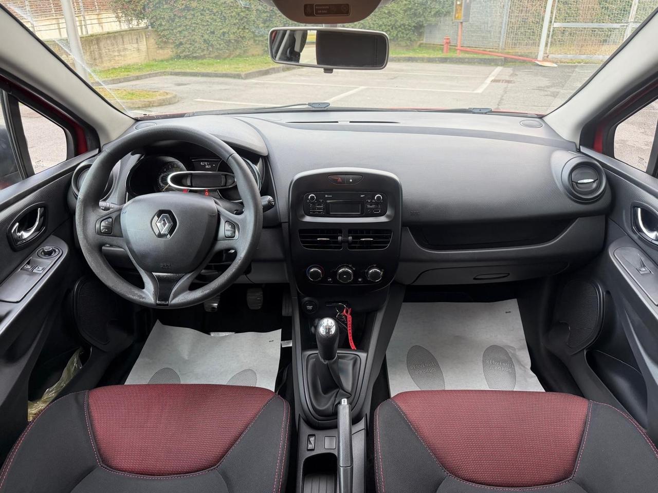 Renault Clio 1.2 75CV 5 porte Costume National