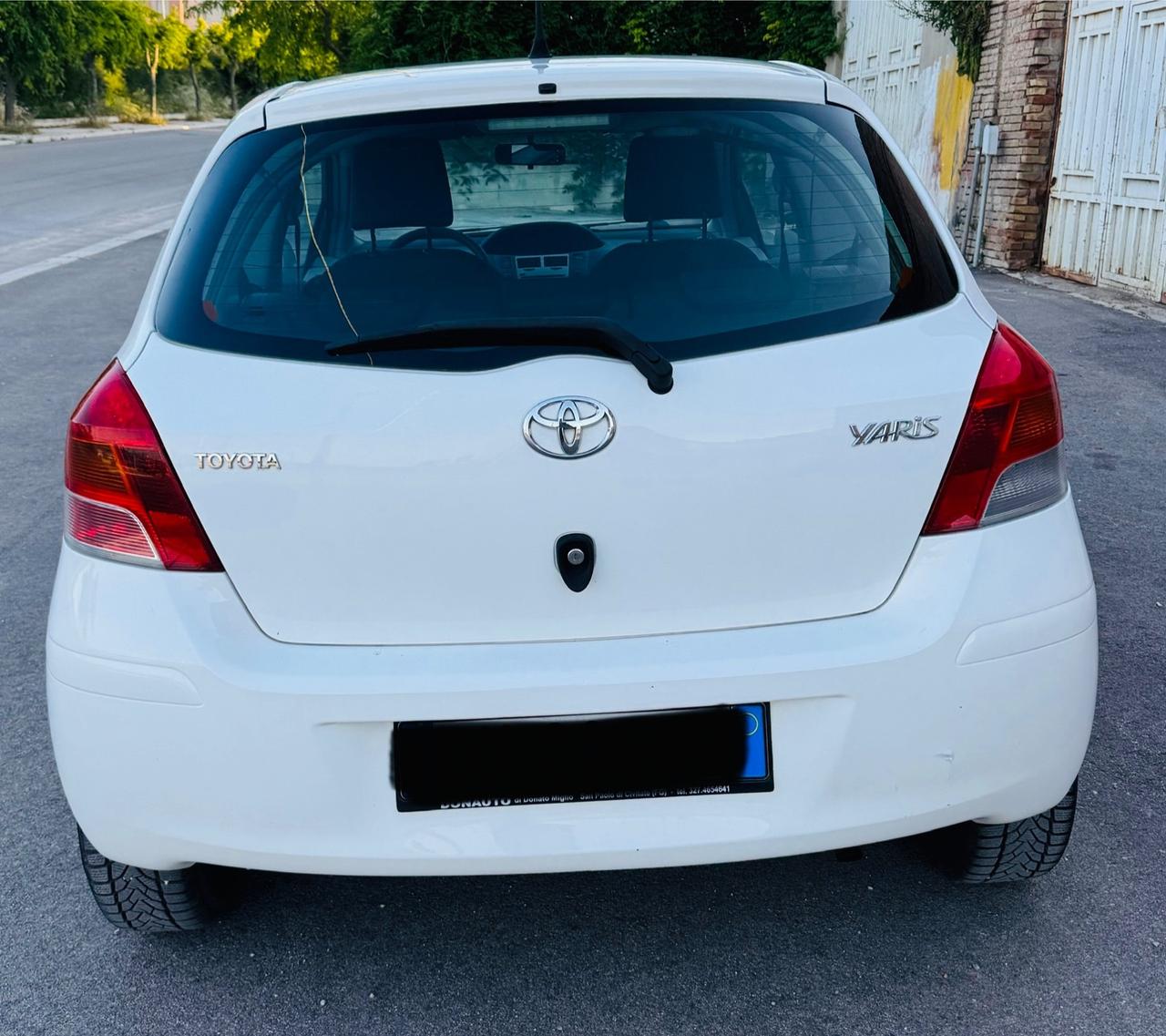 Toyota Yaris 1.0 5 porte