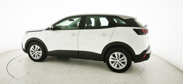 PEUGEOT 3008 BlueHDi 130 S&S Business