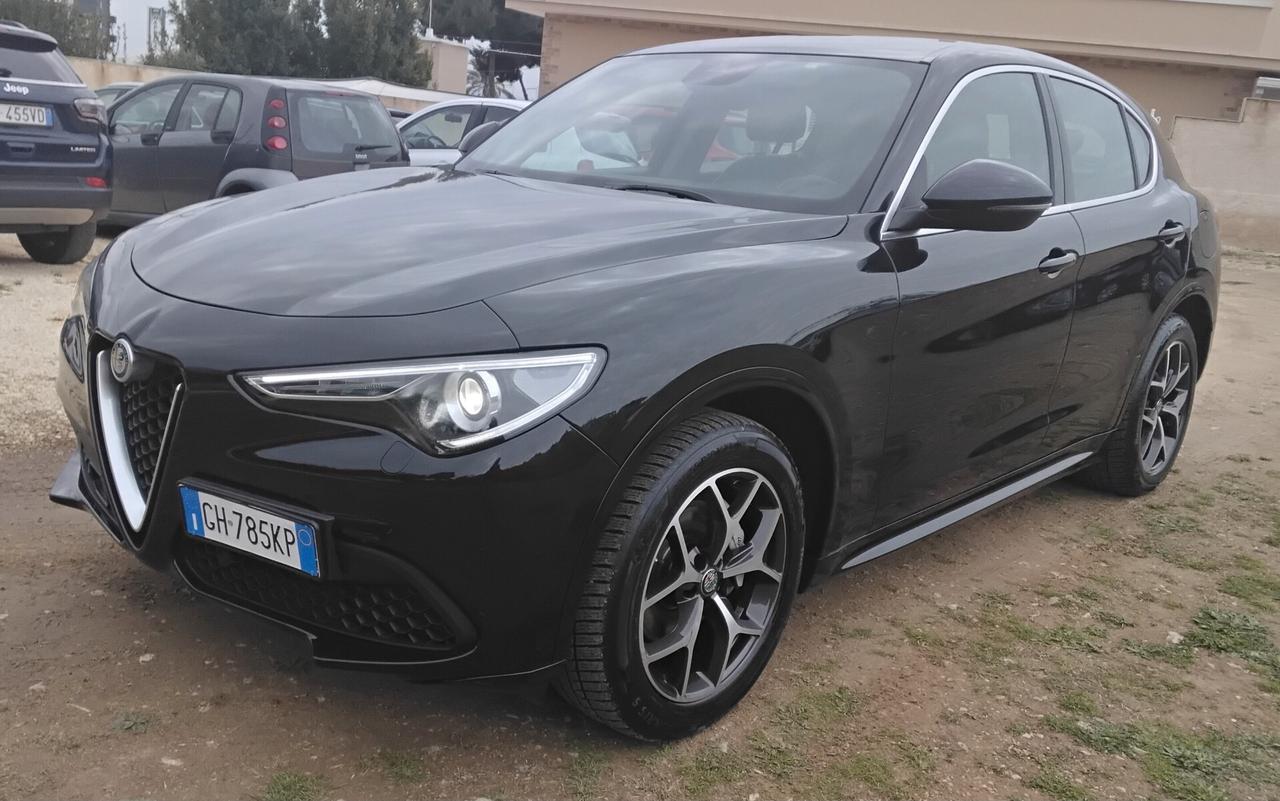 Alfa Romeo Stelvio 2.2 Turbodiesel 190 CV AT8 RWD Executive
