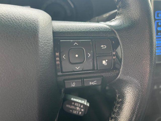 TOYOTA Hilux 2.4 D-4D 4WD 4 porte Double Cab Executive