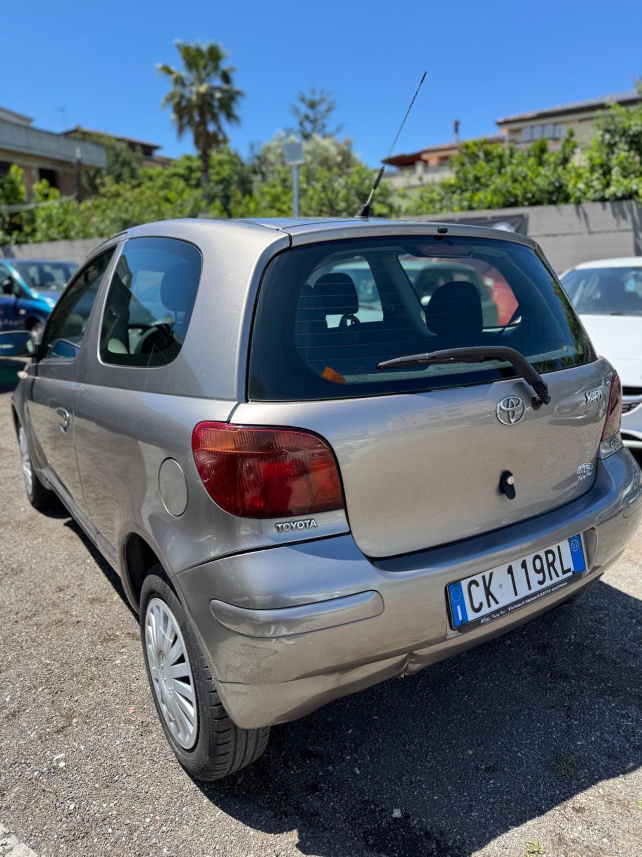 Toyota Yaris 1.4 tdi D-4D cat 3 porte Sol