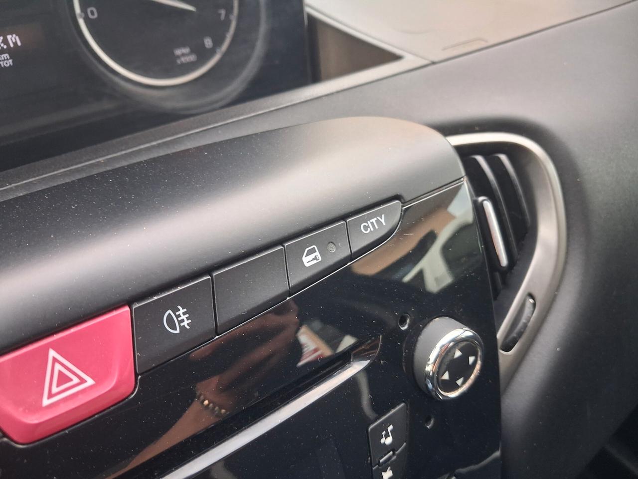 LANCIA YPSILON 1.2 BENZINA 69CVBLACK EDITION