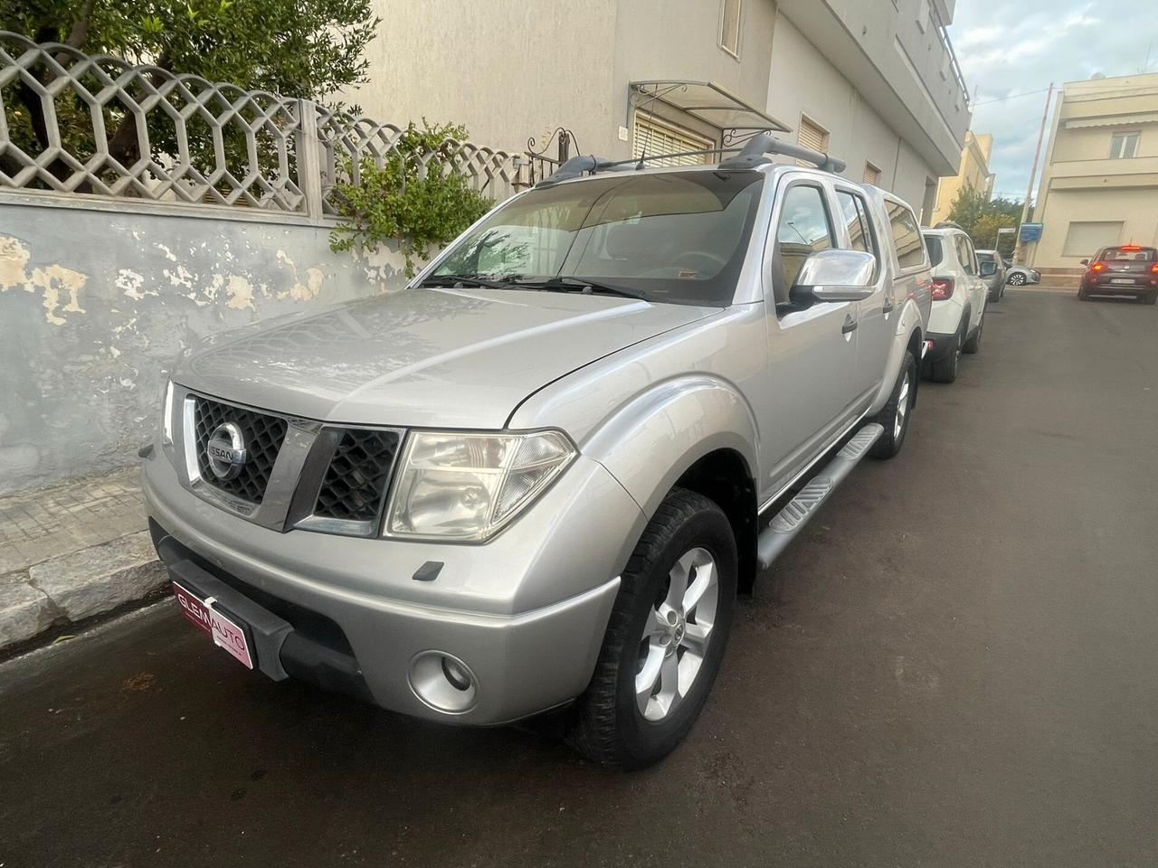 Nissan Navara 2.5 dCi 4 porte Double Cab LE