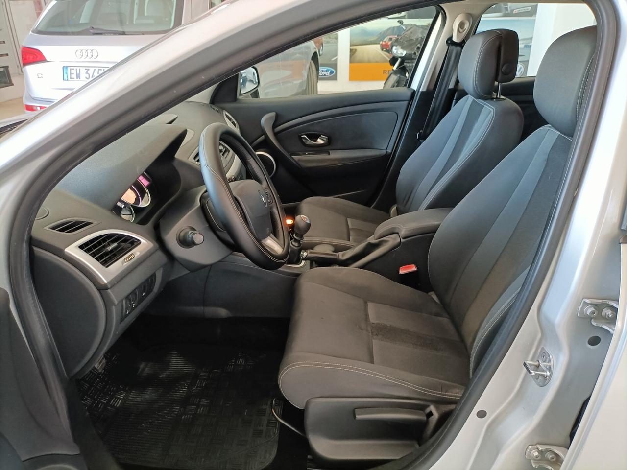 Renault Megane 1.5 dCi 110CV SporTour Dynamique 03/2010
