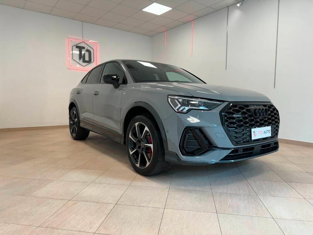 Audi Q3 Sportback Sportback 40TDI 200cv S Line-NARDO-Matrix-Dynamic