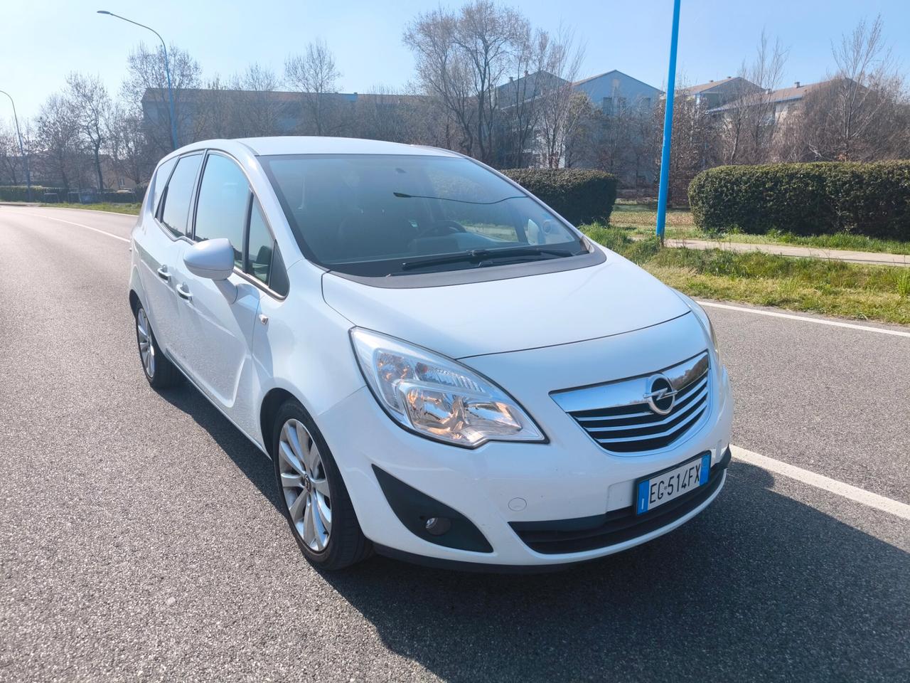 OPEL MERIVA 1,6 CDTI- CAMBIO AUTOMATICO- KM120000