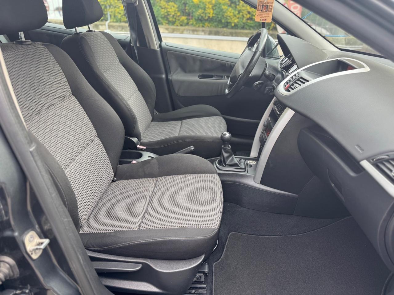 Peugeot 207 1.4 VTi 95CV 5p. X Line 95.000Km