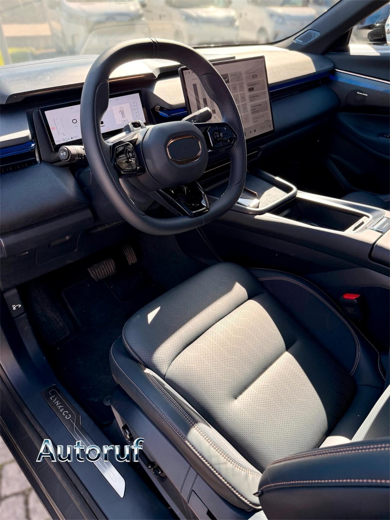 Lynk&co 08 - 1.5 Plug in Hybrid 345 CV