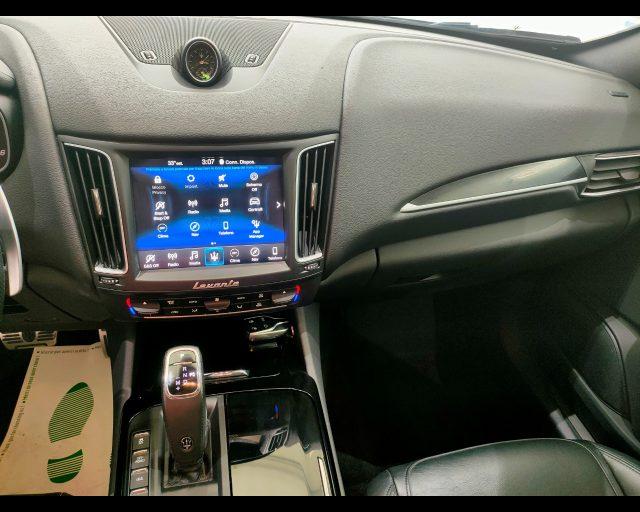 MASERATI Levante 3.0 V6 Gransport 275cv auto