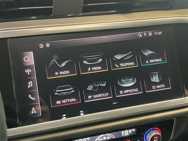 AUDI Q3 35 2.0 tdi Business Advanced s-tronic