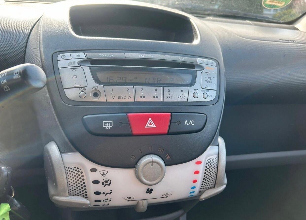 Citroen C1 1.0 5 porte Clima - km 73000 2011