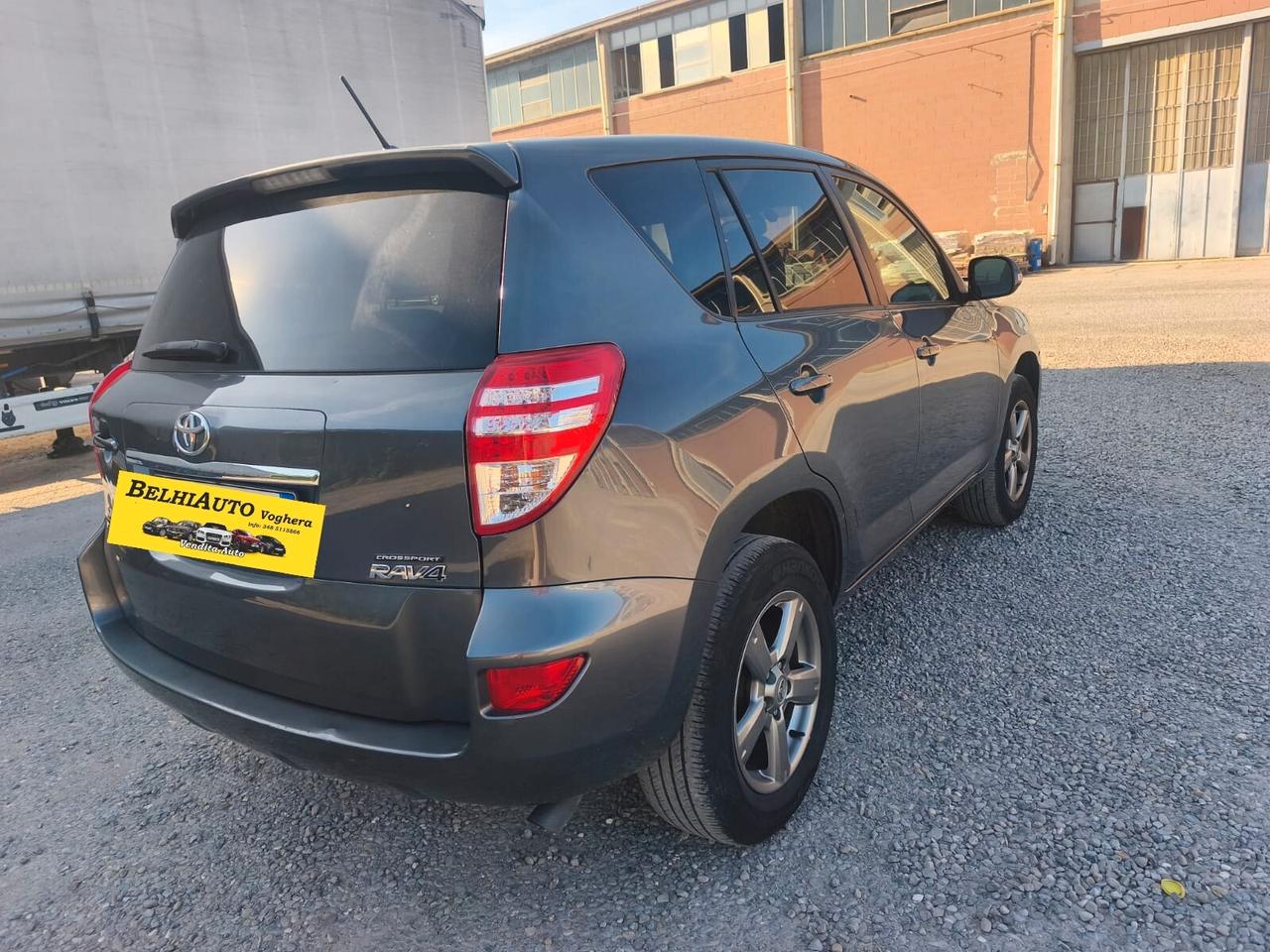 Toyota RAV 4 2012---2.2 Diesel