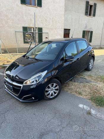 Peugeot 208 1.0 benzina euro 6b 76 mila km