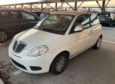 Lancia Ypsilon 1.4 Platino Ecochic GPL