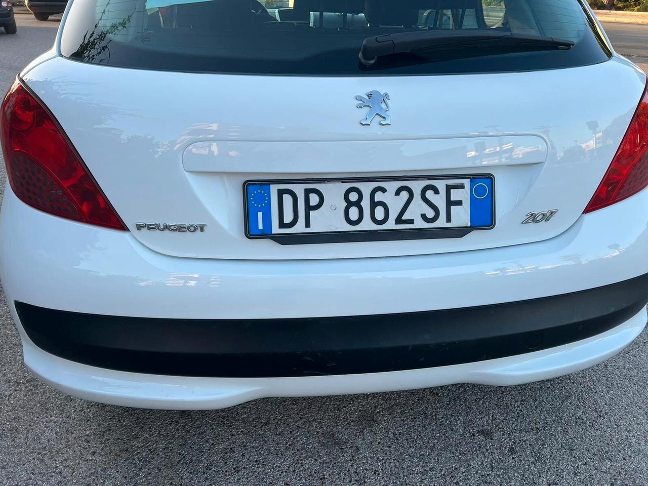 Peugeot 207 1.4 8V 75CV 3p. Energie