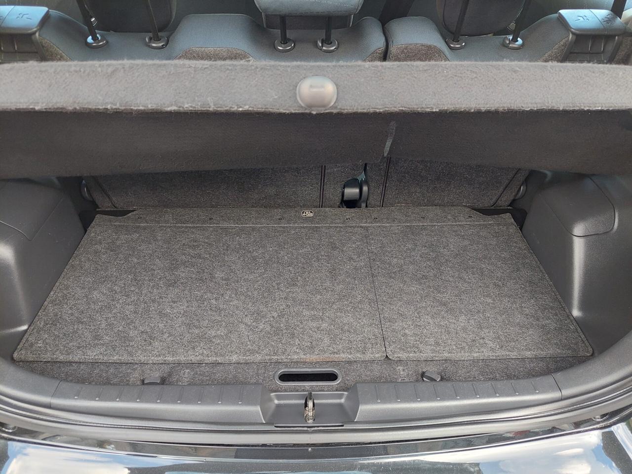 Toyota Yaris 1.4 D-4D 5 porte Sol PERFETTA