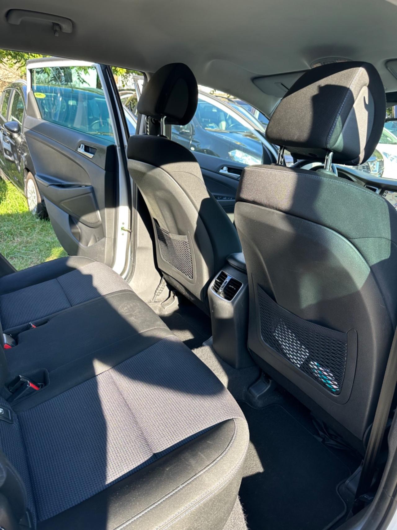 Hyundai TUCSON 1.7 CRDi XPOSSIBILE UNICOPR