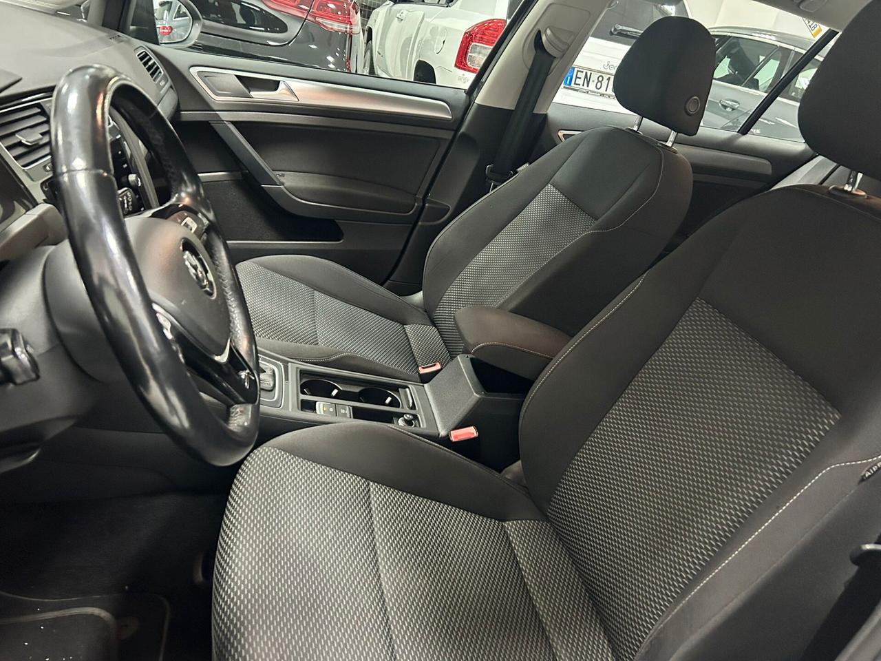 VW Golf 7 1.5 TGI DSG X NEOPATENTATI 2020