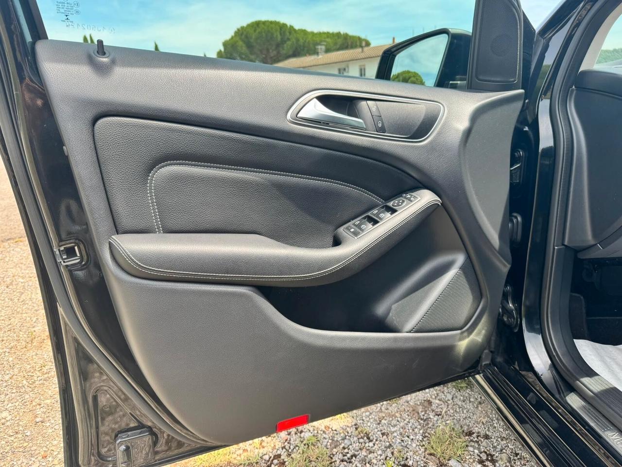 Mercedes-benz B 200 d Automatic Premium