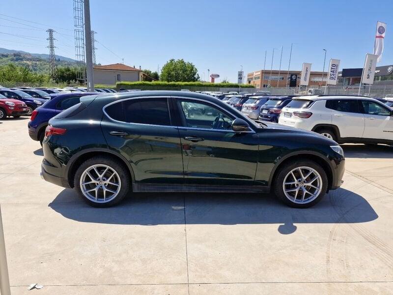 Alfa Romeo Stelvio 2017 2.2 t Business Q4 210cv auto my19